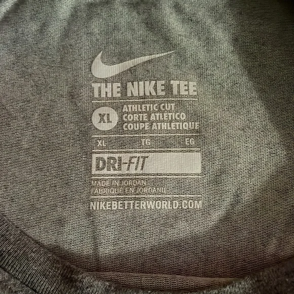 Women’s Grey Nike dri-fit shirt - Picture 2 of 2